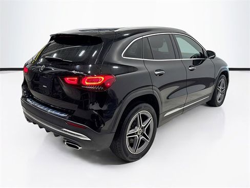 Used 2023 Mercedes-Benz GLA 250 4MATIC image 5