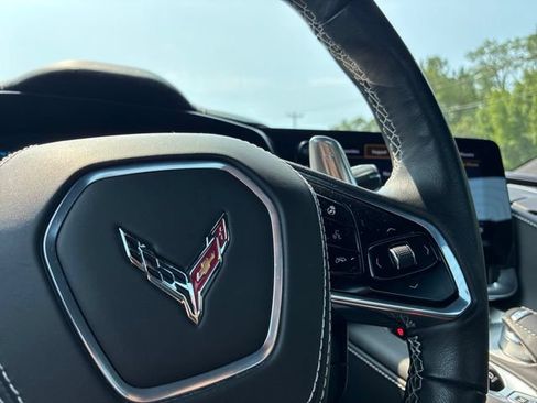 Used 2023 Chevrolet Corvette Stingray Premium Conv w/ Z51 Performance Package RWD image 29
