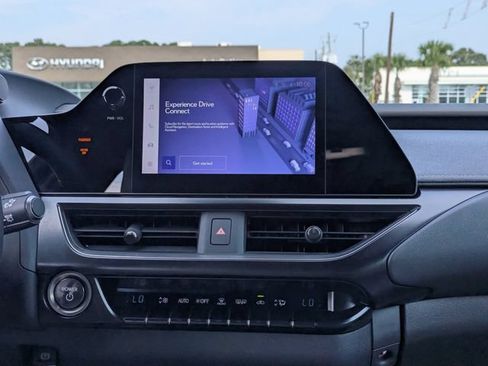 Used 2023 Lexus UX 250h F Sport w/ Accessory Package (Z1) FWD image 18