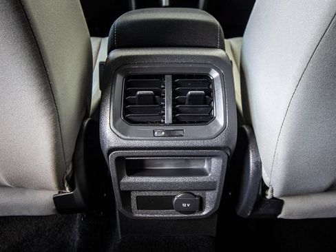Used 2019 Volkswagen Tiguan S w/ Driver Assistance Package AWD/4WD image 27