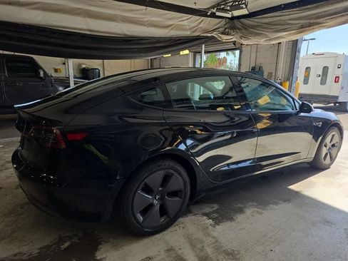 Used 2023 Tesla Model 3 Standard Range RWD image 3