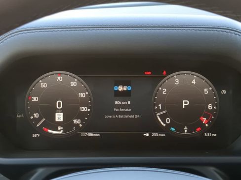 Used 2025 Land Rover Defender 110 X-Dynamic SE image 35