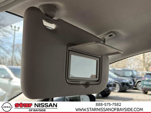 Used 2022 Nissan Rogue Sport S image 29