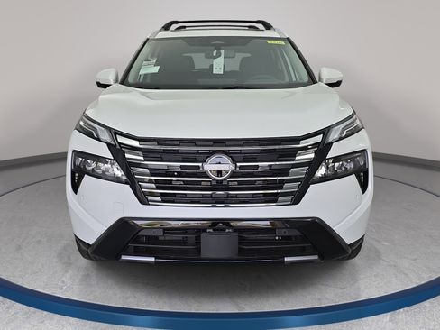 New 2026 Nissan Rogue Platinum AWD/4WD image 2