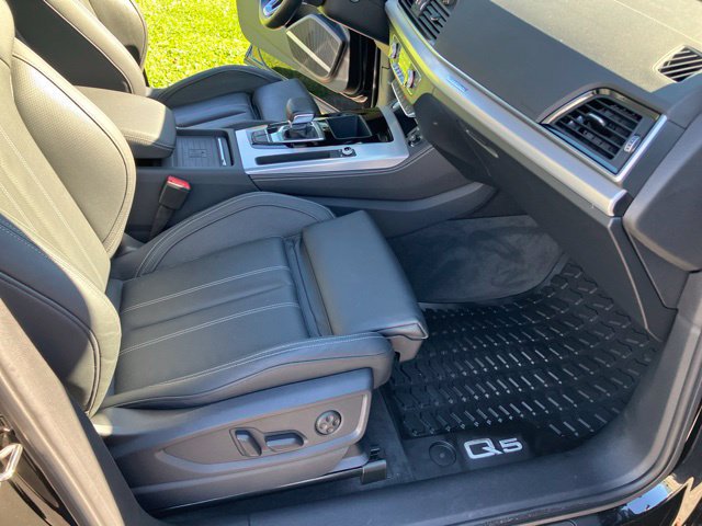 Used 2023 Audi Q5 2.0T Prestige AWD/4WD image 29