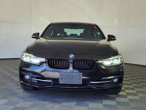 Used 2018 BMW 330i xDrive Sedan AWD/4WD image 2
