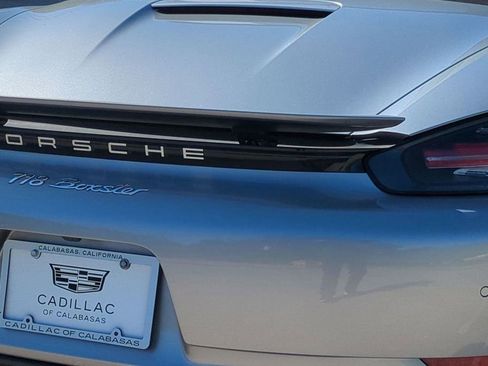 Used 2018 Porsche 718 Boxster image 20