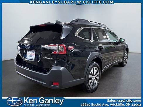 Used 2024 Subaru Outback Premium AWD/4WD image 5