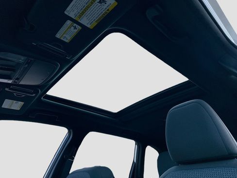 Certified 2025 Subaru Forester Premium AWD/4WD image 21