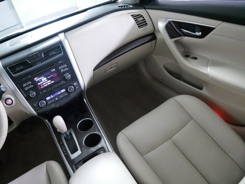 Used 2013 Nissan Altima 2.5 SL image 11