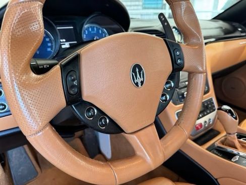 Used 2017 Maserati GranTurismo Convertible RWD image 35