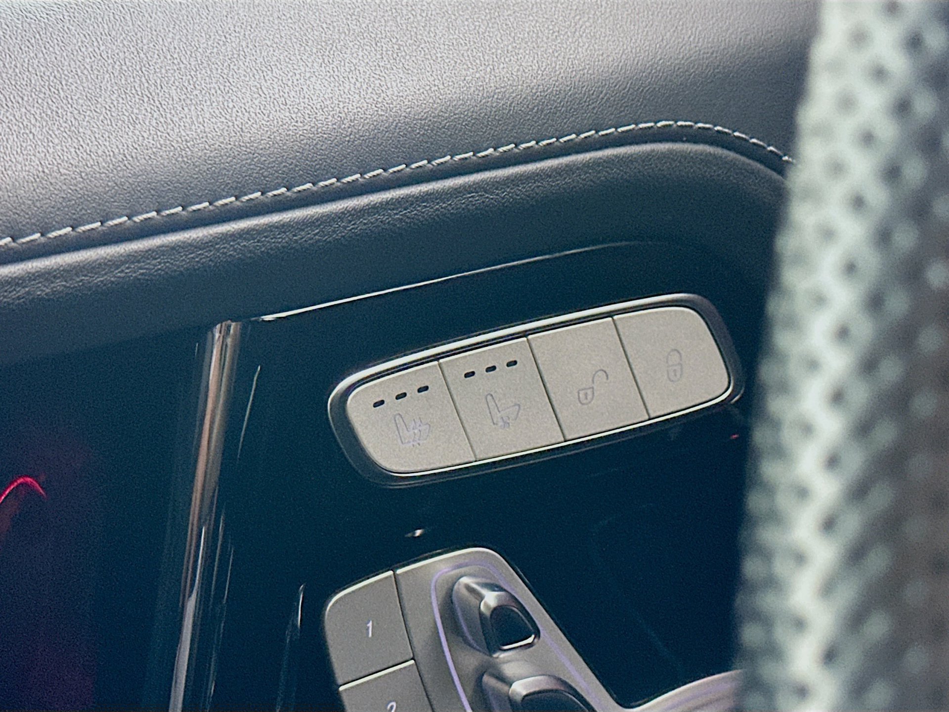 Certified 2022 Mercedes-Benz G 63 AMG 4MATIC image 22