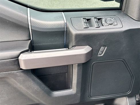 Used 2019 Ford F150 XLT w/ Equipment Group 302A Luxury image 21