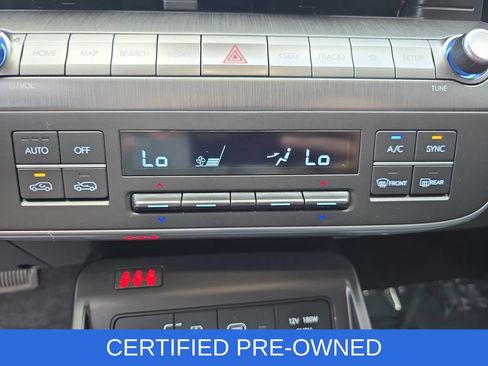 Certified 2024 Hyundai Kona Limited FWD image 21