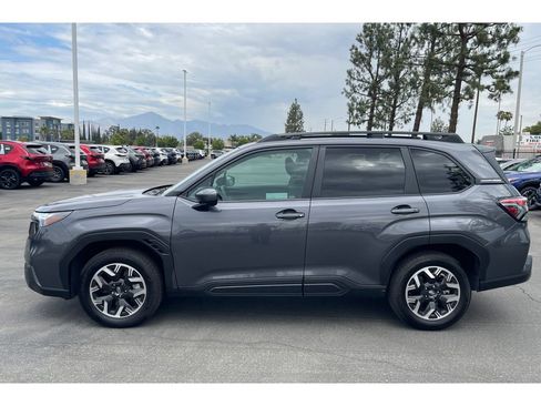 Certified 2026 Subaru Forester Premium AWD/4WD image 2