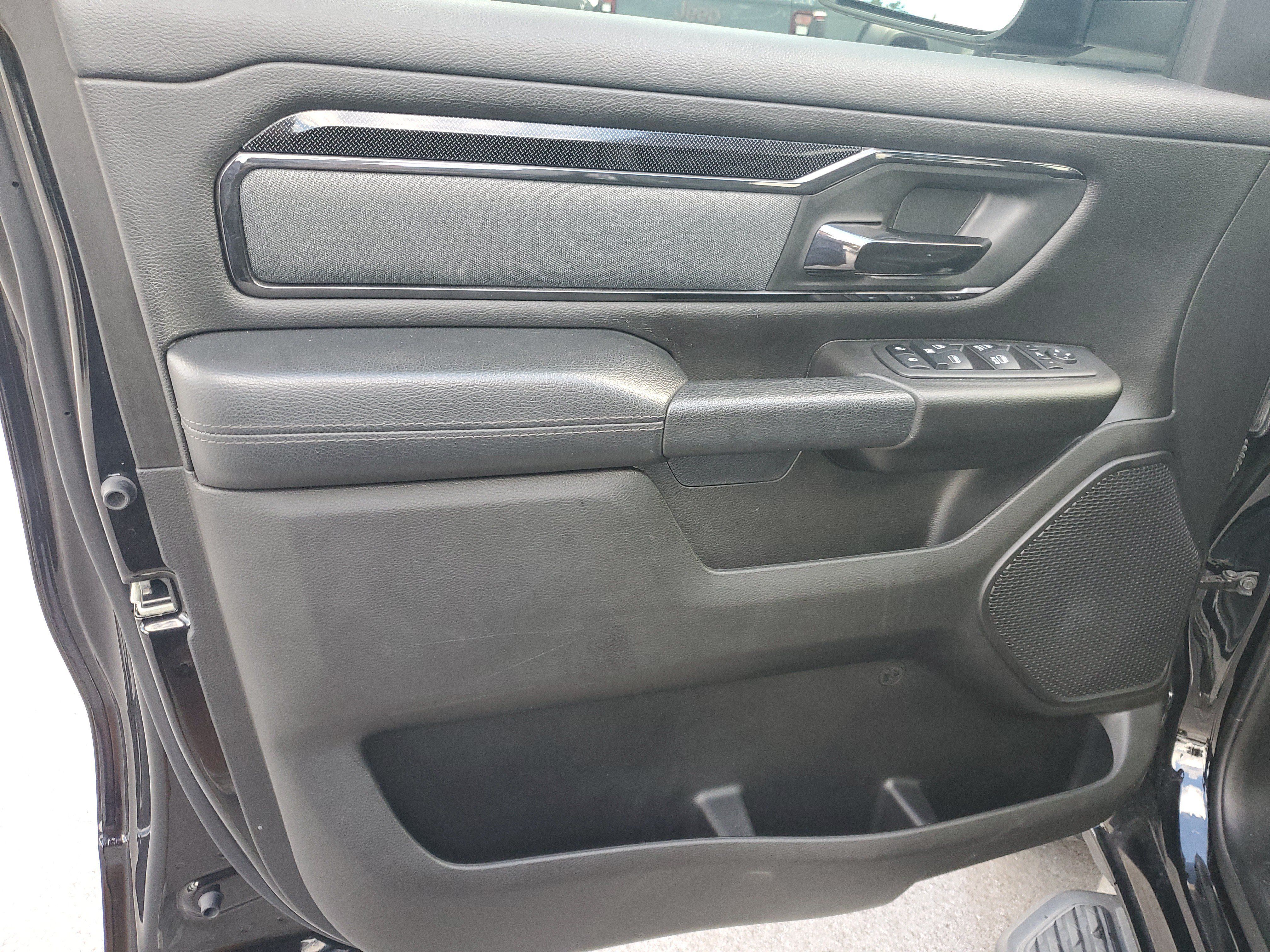 Used 2022 RAM 1500 Big Horn AWD/4WD image 10