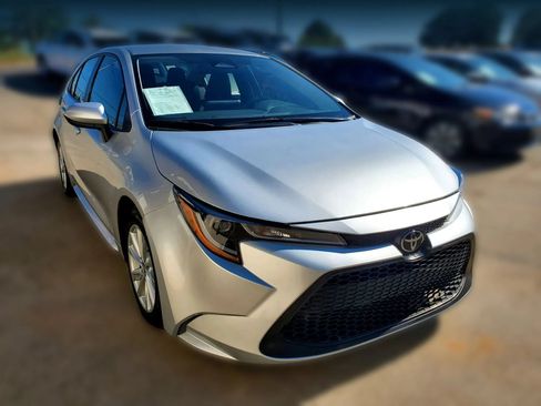 Used 2023 Toyota Corolla LE w/ LE Convenience Package FWD image 21