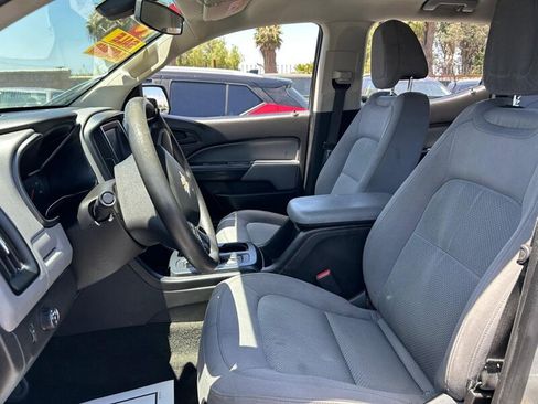 Used 2018 Chevrolet Colorado W/T w/ WT Convenience Package RWD image 17