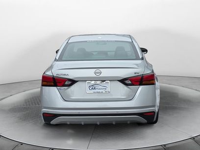 Used 2024 Nissan Altima 2.5 SV