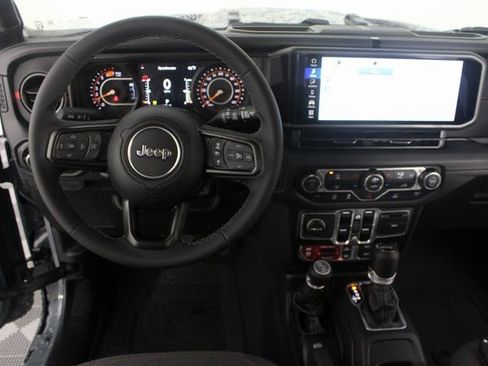 New 2026 Jeep Wrangler Unlimited Rubicon image 10