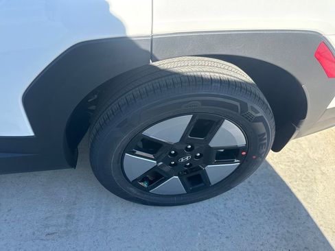 New 2026 Hyundai Santa Fe SE image 8