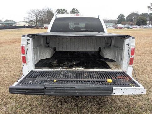 Used 2014 Ford F150 XLT w/ XLT Chrome Package image 28