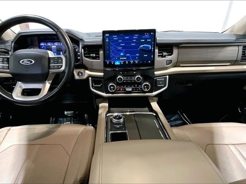 Used 2024 Ford Expedition Max Limited image 15