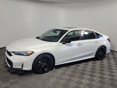 Certified 2025 Honda Civic Sport Touring image 11