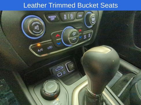 Used 2015 Jeep Cherokee Limited AWD/4WD image 17