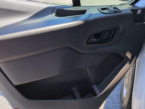 Used 2020 Ford Transit 250 Medium Roof RWD image 12