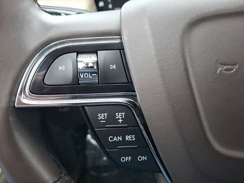 Certified 2023 Lincoln Nautilus Reserve image 22