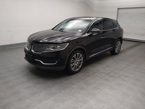 Used 2016 Lincoln MKX Reserve w/ Driver Assistance Package AWD/4WD image 2