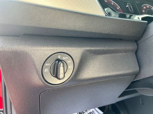 Used 2019 Volkswagen Jetta R-Line image 29