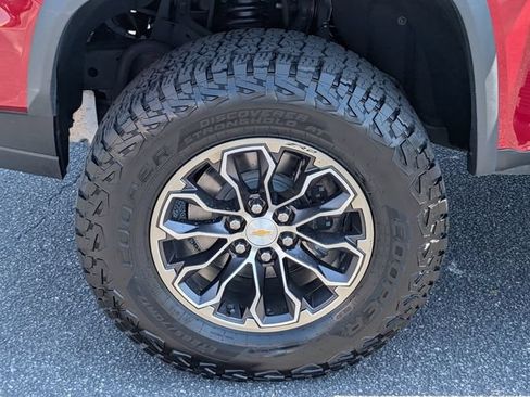 Used 2021 Chevrolet Colorado ZR2 AWD/4WD image 13