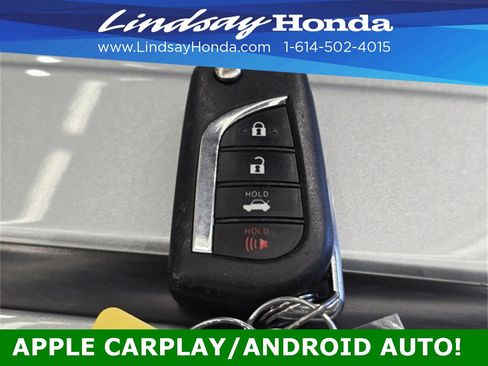 Used 2022 Toyota Camry SE image 21