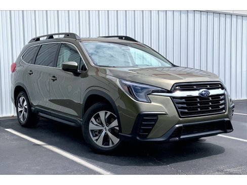 Used 2025 Subaru Ascent Premium AWD/4WD image 33