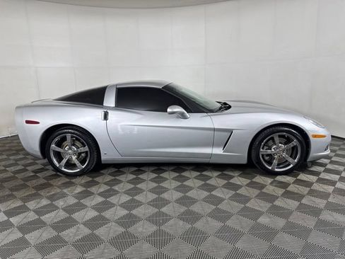 Used 2009 Chevrolet Corvette Coupe w/ Preferred Equipment Group RWD image 2