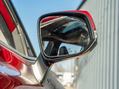 Used 2022 Toyota Highlander XLE image 13