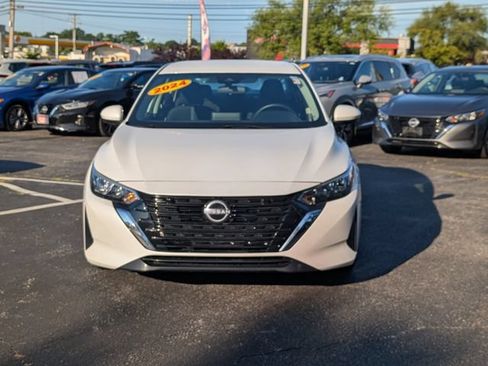 Certified 2024 Nissan Sentra SV FWD image 8