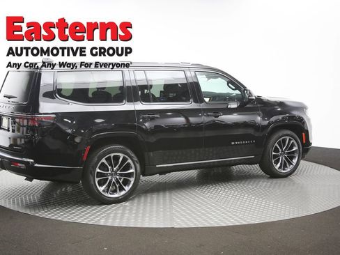 Used 2024 Jeep Wagoneer Series III w/ Premium Group I AWD/4WD image 49