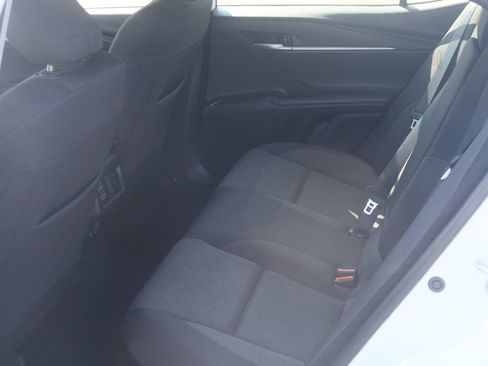 Used 2025 Toyota Camry LE w/ Convenience Package AWD/4WD image 29