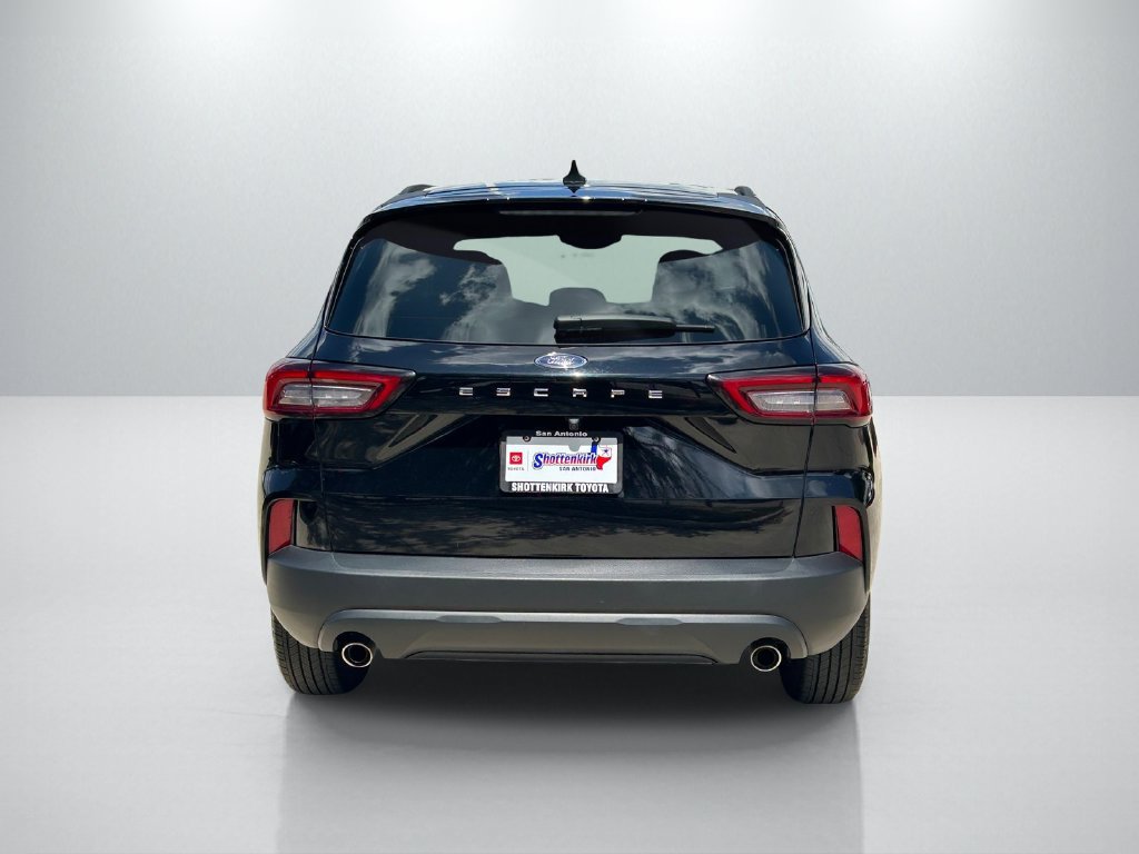 Used 2025 Ford Escape ST-Line FWD image 6
