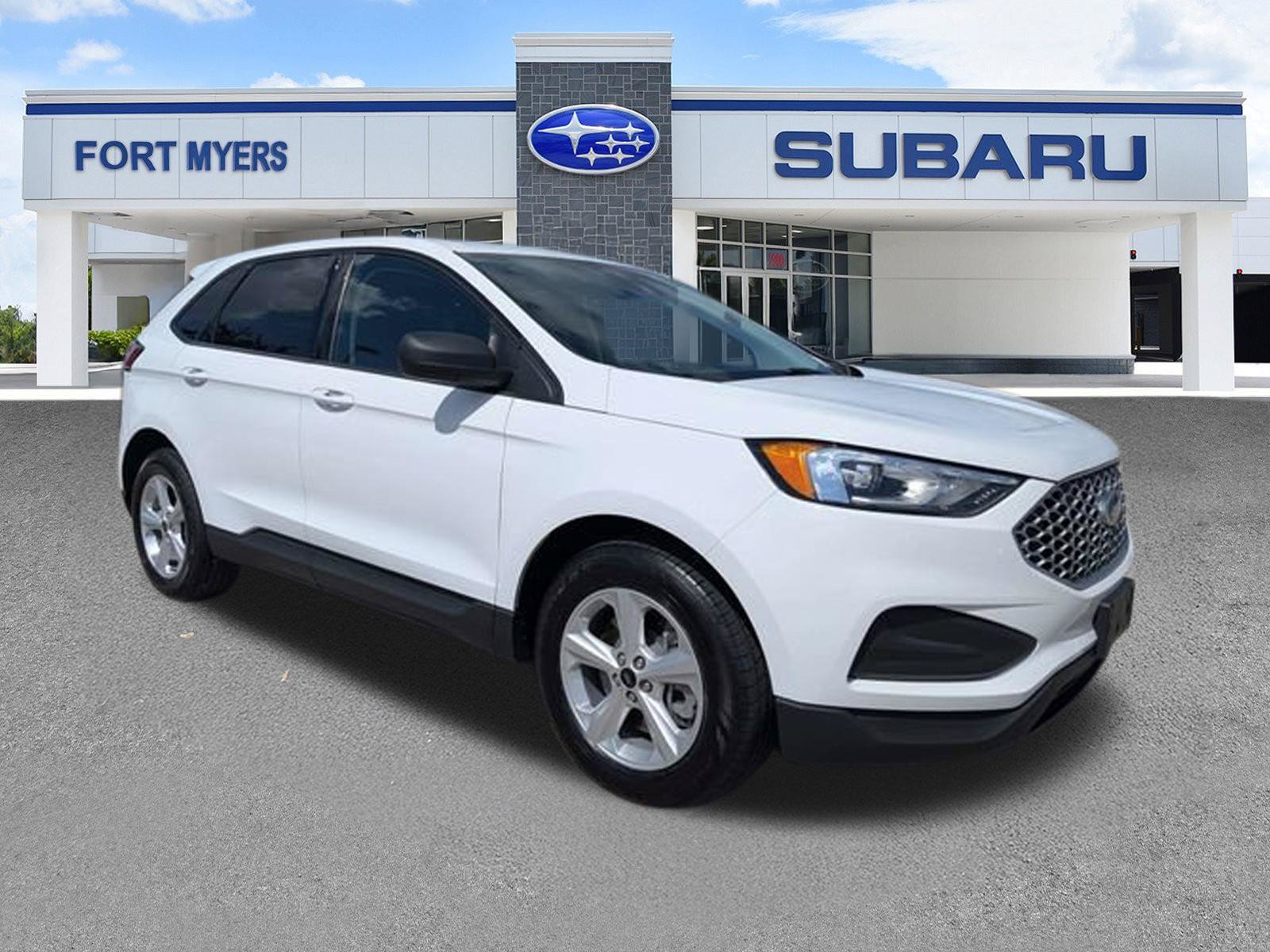 Used 2024 Ford Edge SE AWD/4WD image 2