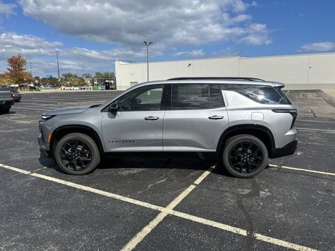 New 2026 Chevrolet Traverse RS w/ LPO, Floor Liner Package image 8