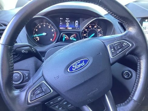 Used 2019 Ford Escape SEL image 28