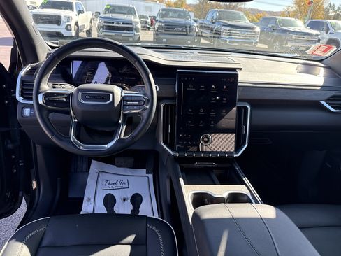 Used 2025 GMC Acadia Denali image 15