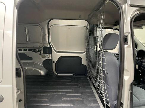 Used 2013 Ford Transit Connect XL FWD image 14