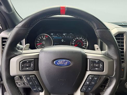 Used 2019 Ford F150 Raptor w/ Equipment Group 802A Luxury image 23