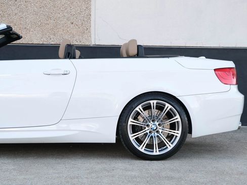 Used 2013 BMW M3 Convertible RWD image 7