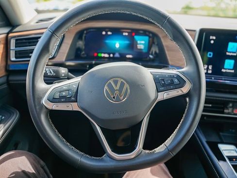 Certified 2024 Volkswagen Atlas SE image 13